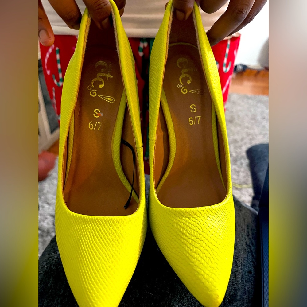 Lemon Green Heels